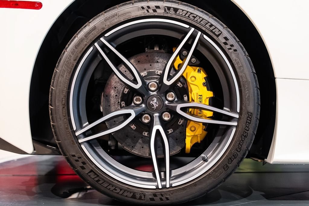 Certified Used 2015 Bianco Avus Ferrari Speciale Aperta image 16