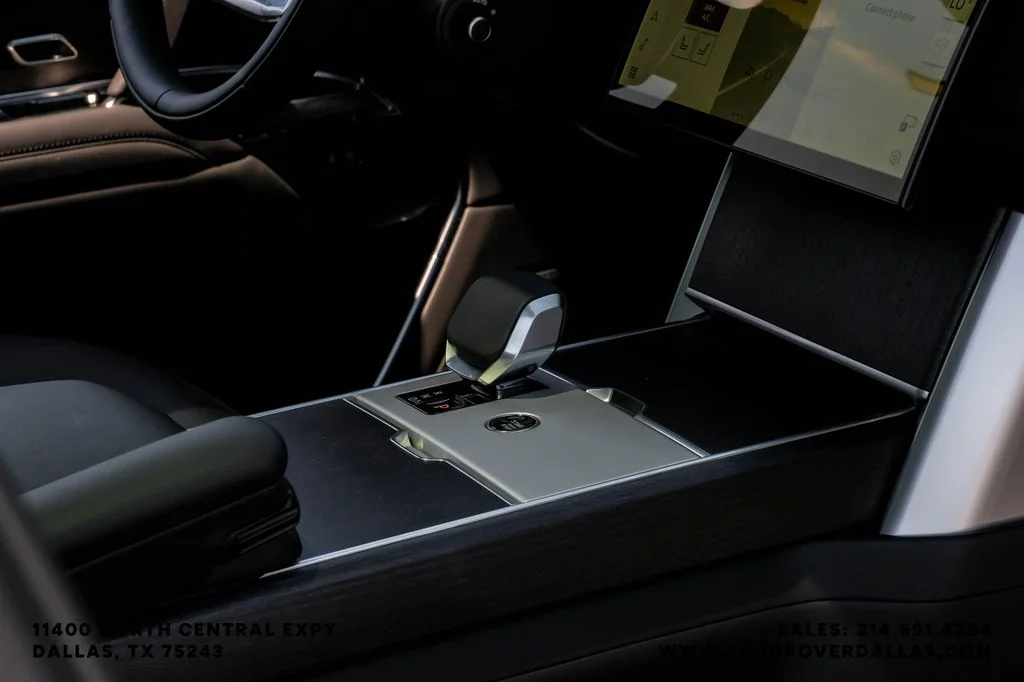 2026 Land Rover Range Rover SE - Photo 25