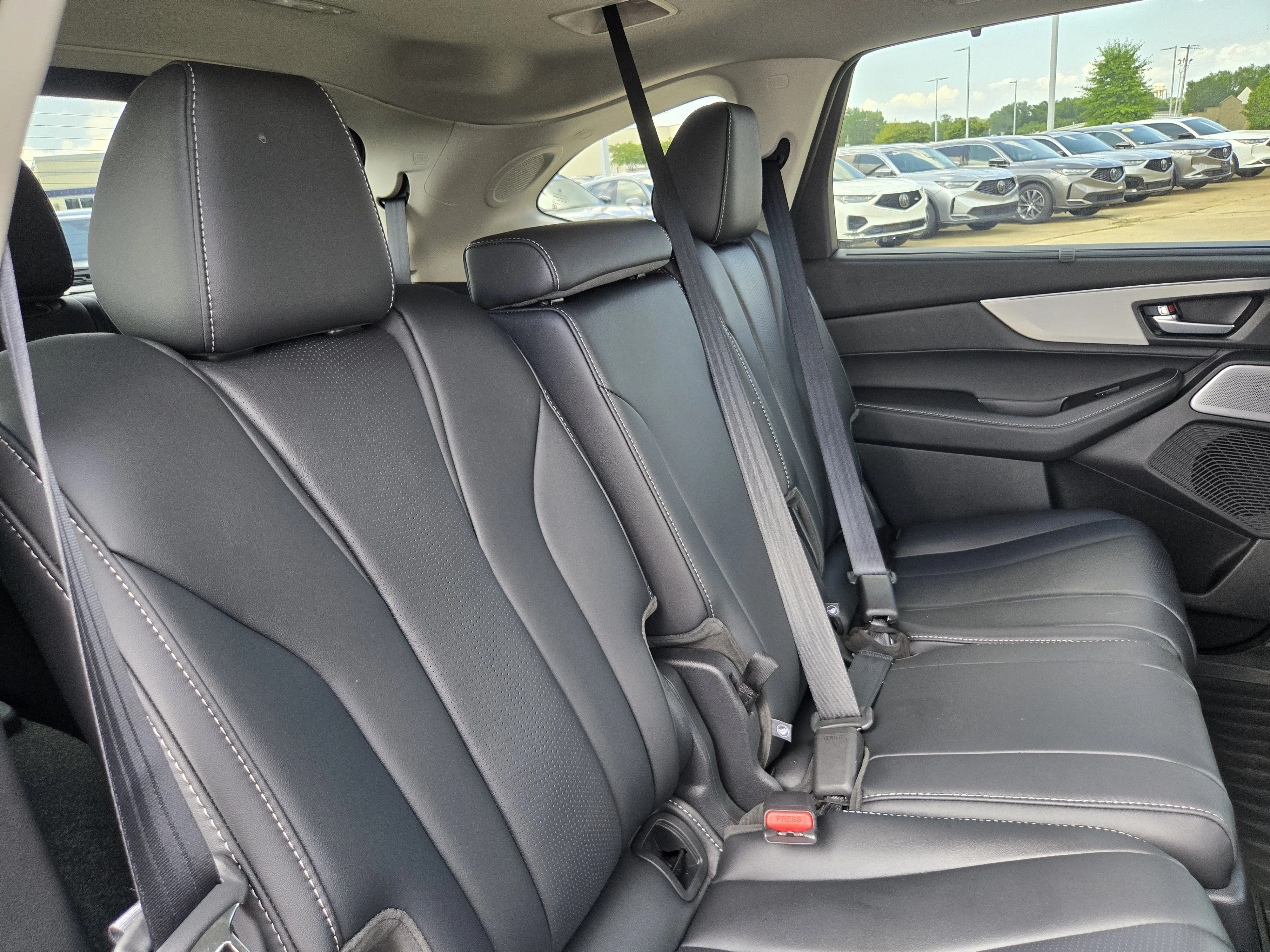 Certified Used 2026 Solar Silver Metallic Acura with Technology Package image 57