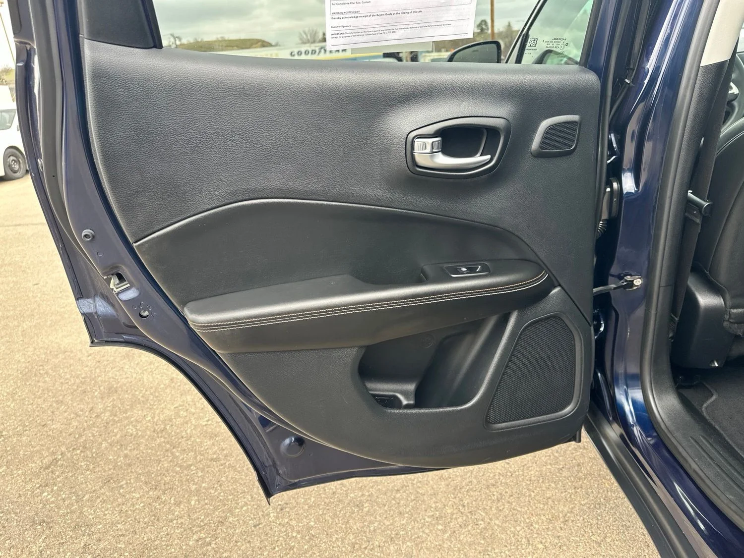 Used 2021 Blue Jeep Latitude image 21