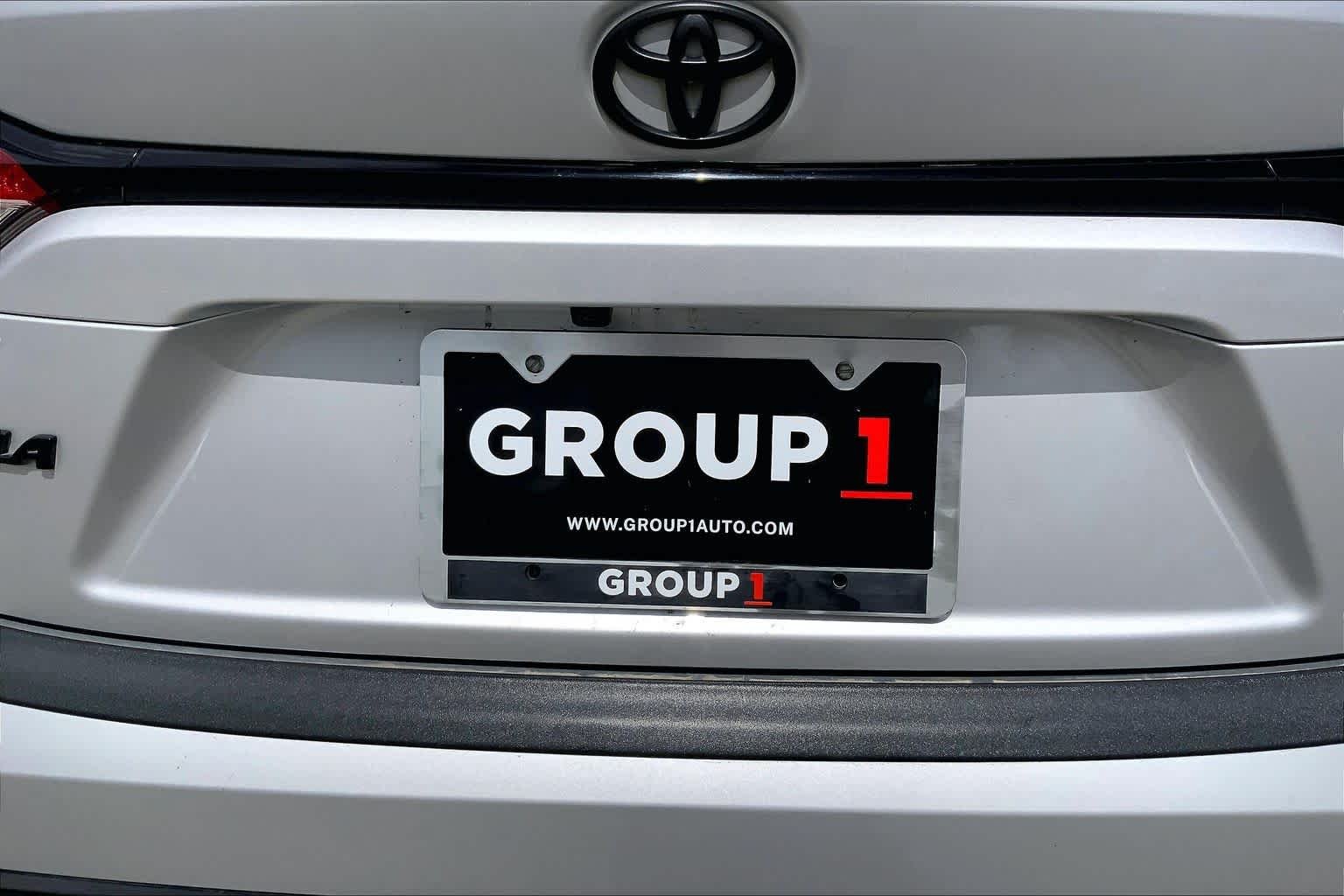 Used 2024 Classic Silver Metallic Toyota SE image 10