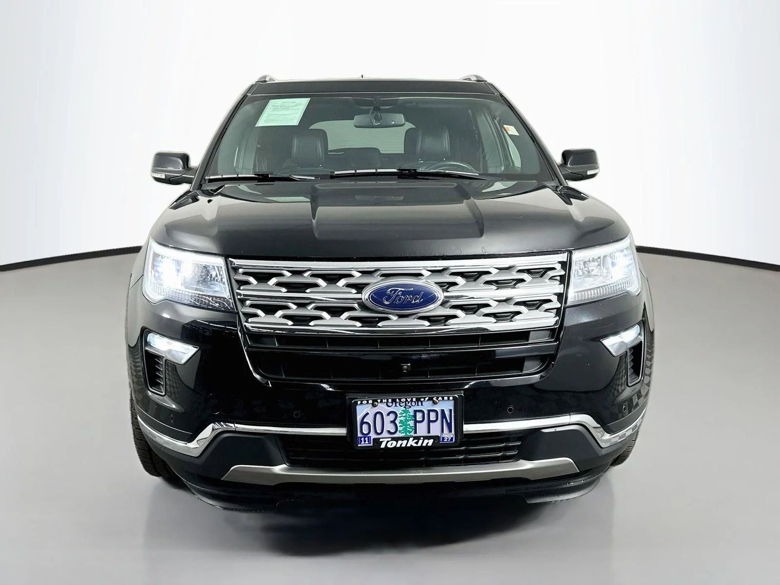 Used 2018 Shadow Black Ford Limited image 2
