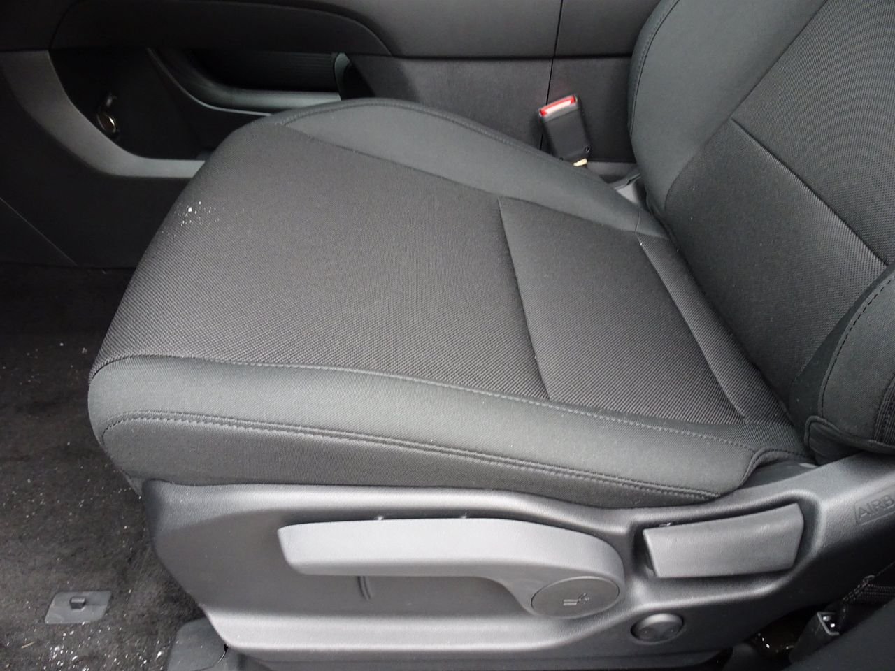 New 2026 Gray Hyundai SE image 9
