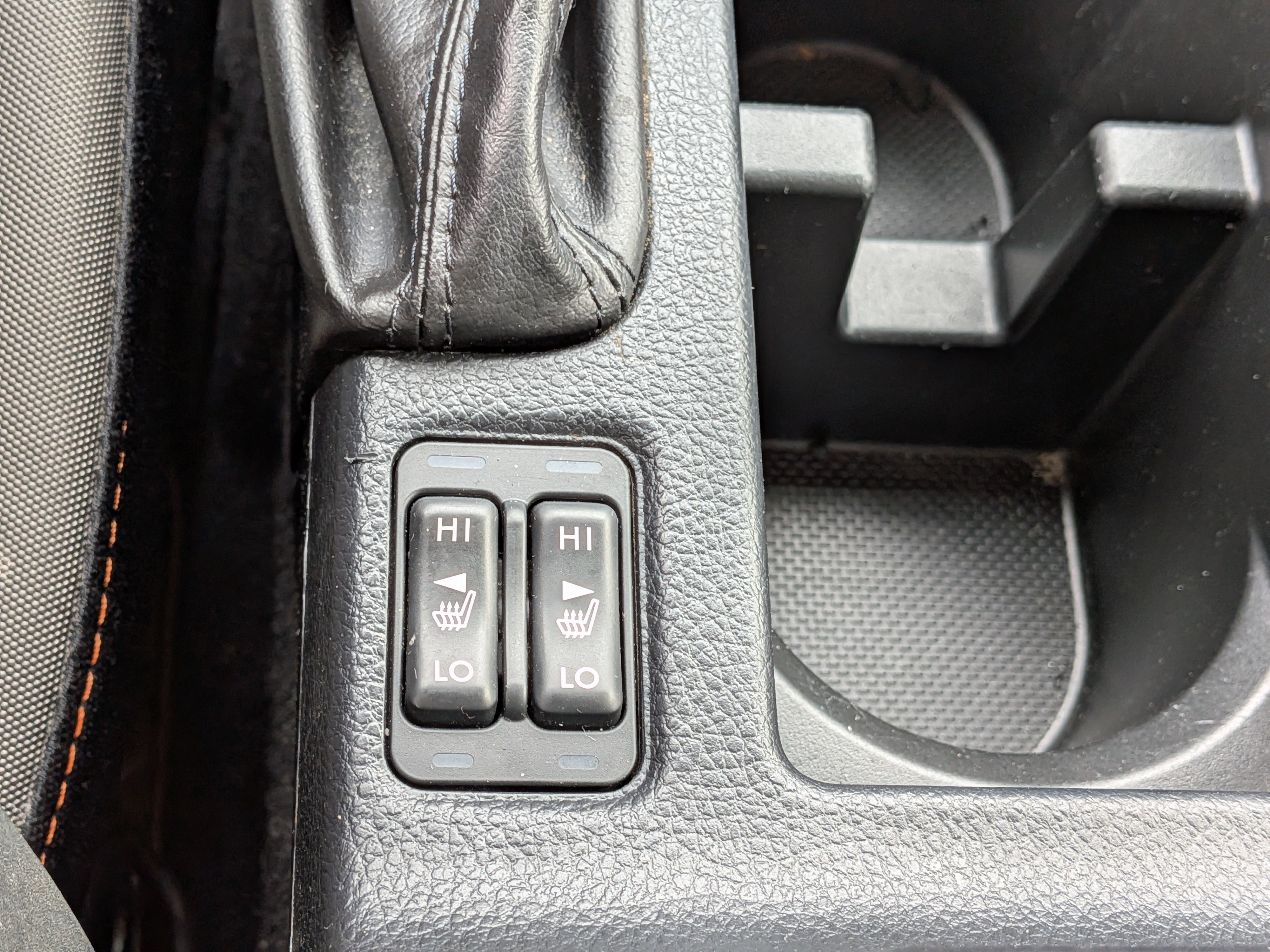 Used 2017 Crystal White Pearl Subaru Premium image 30