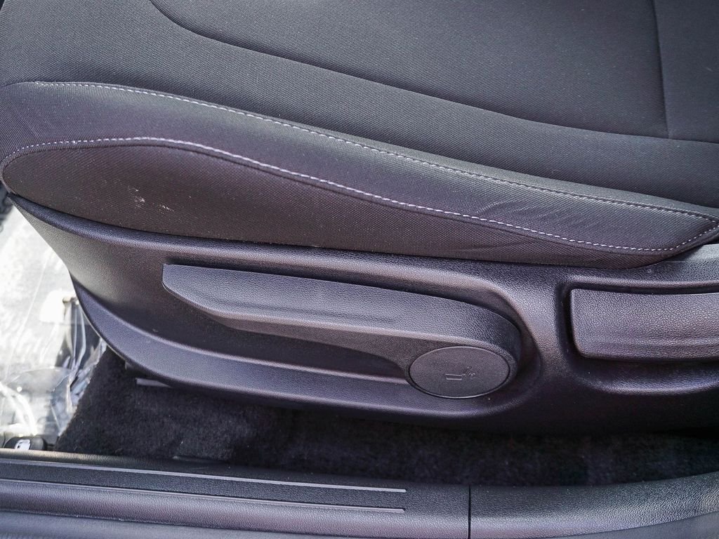 Used 2024 Red Hyundai Blue image 19
