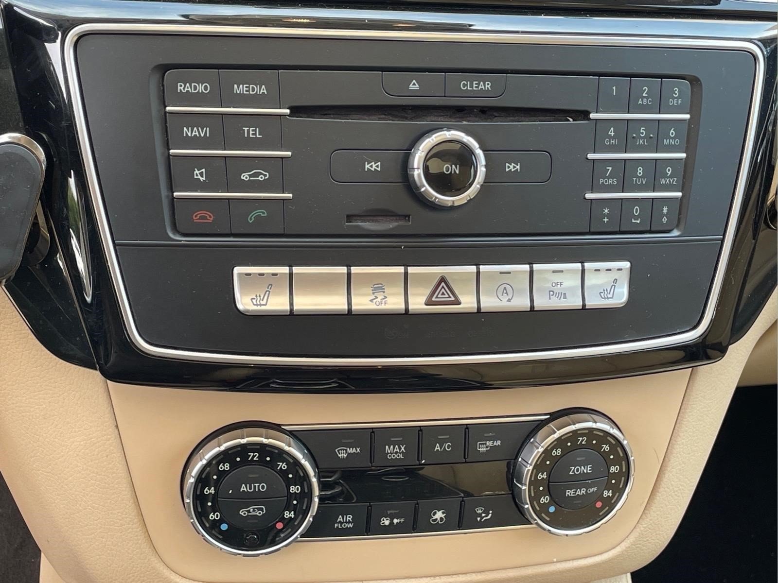 Used 2017  Mercedes-Benz GLS 450 image 25