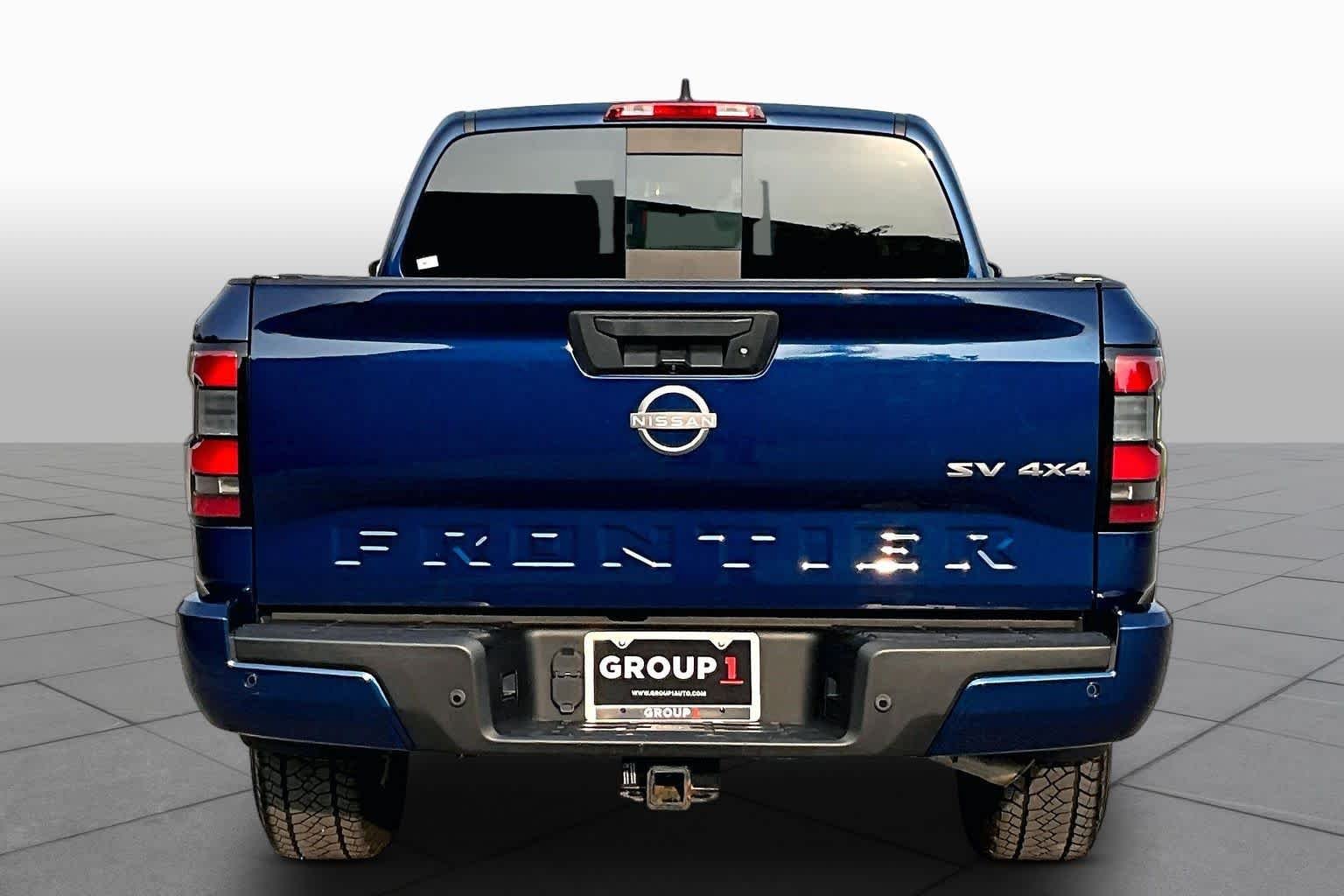 Used 2023 Deep Blue Pearl Nissan SV image 5