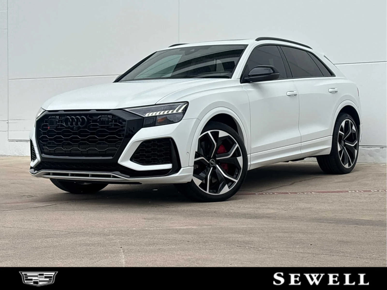 2024 Audi RS Q8 -'s photo