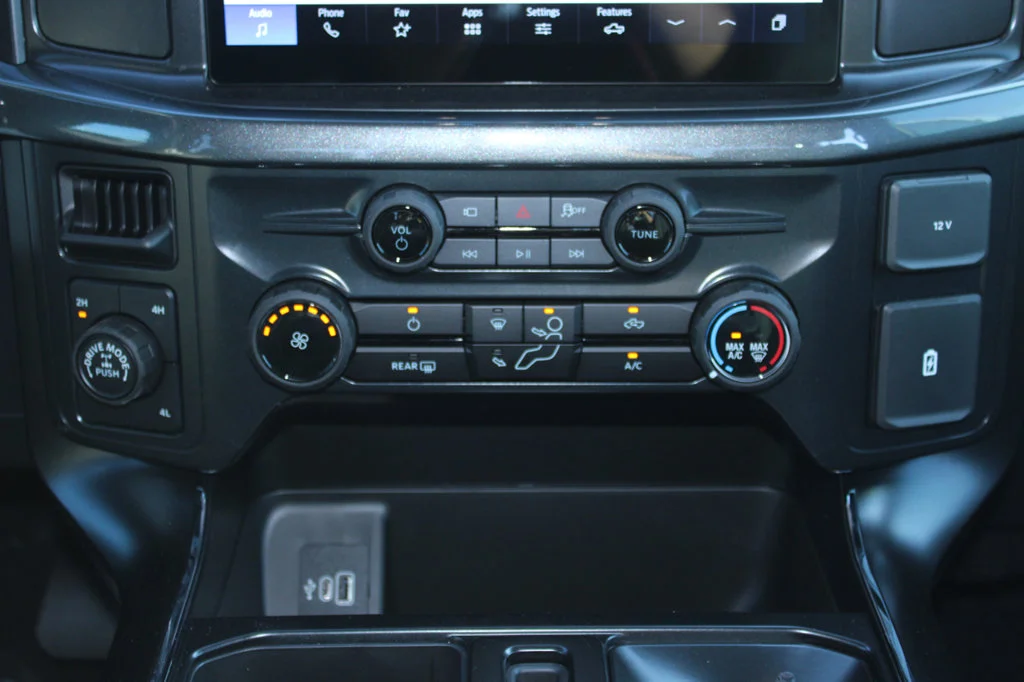 New 2026 Avalanche Ford STX® image 24