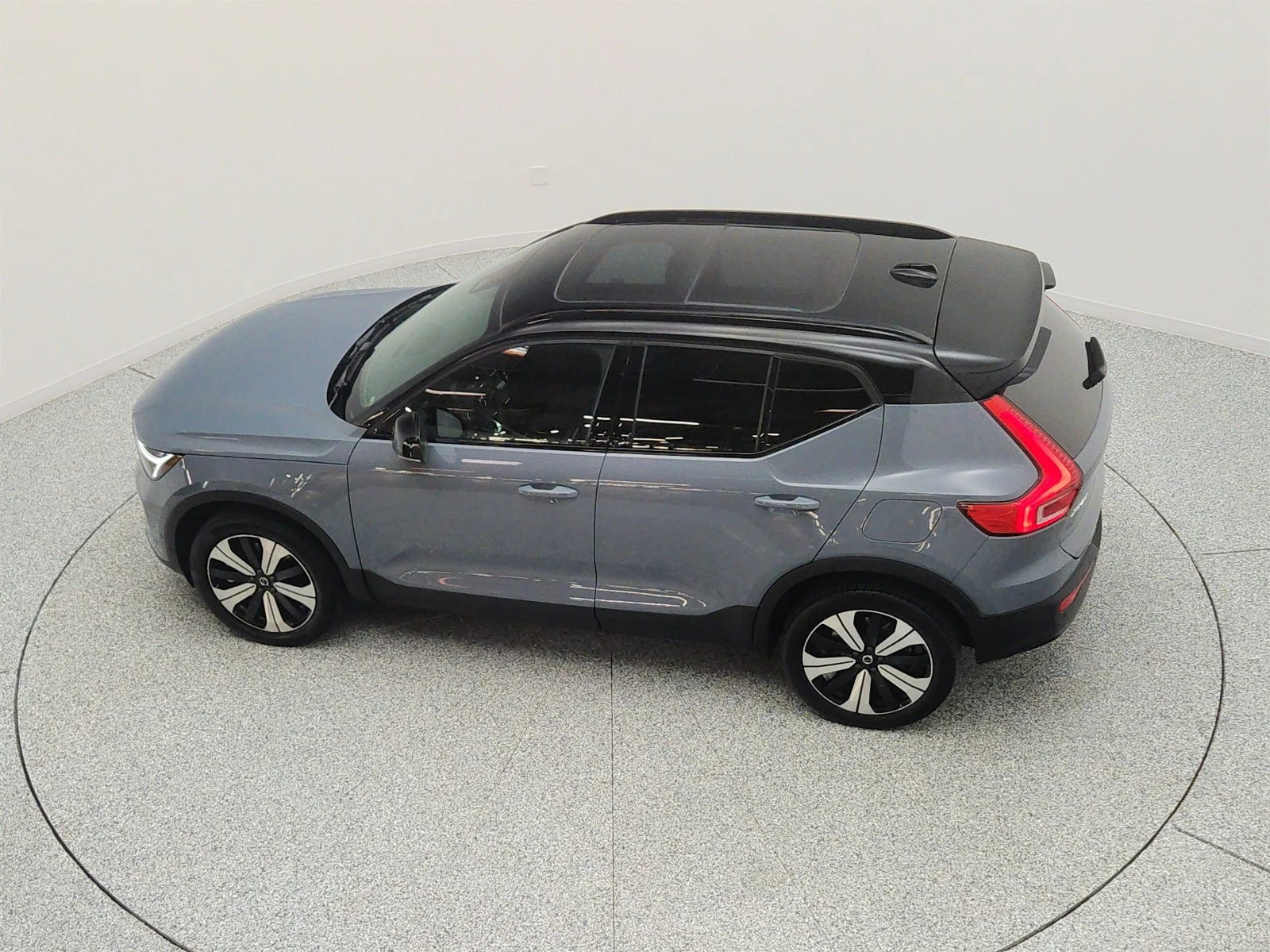 Used 2023 Thunder Grey Metallic Volvo Twin eAWD Plus image 29