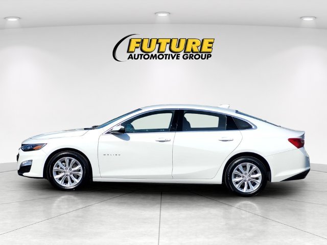 Used 2025 White Chevrolet LT image 7