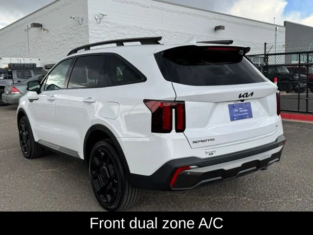 Used 2025 White Kia X-Line EX image 3