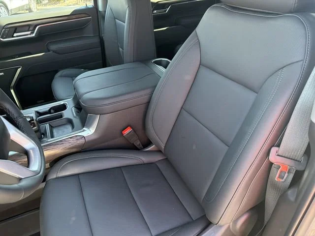 New 2026 Sterling Metallic GMC SLT image 20