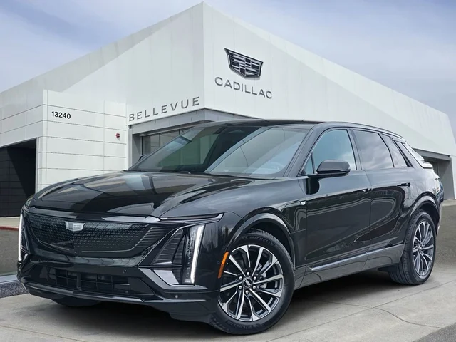 2025 Cadillac LYRIQ Sport 1