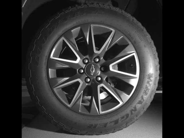 Used 2021 BLACK Chevrolet Z71 image 10