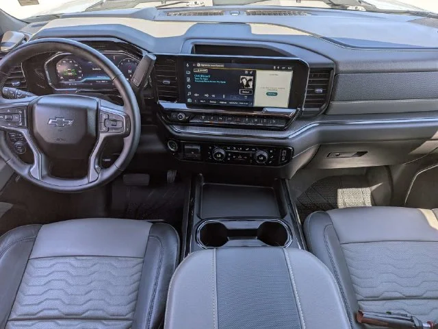 Used 2025 Gray Chevrolet ZR2 image 15