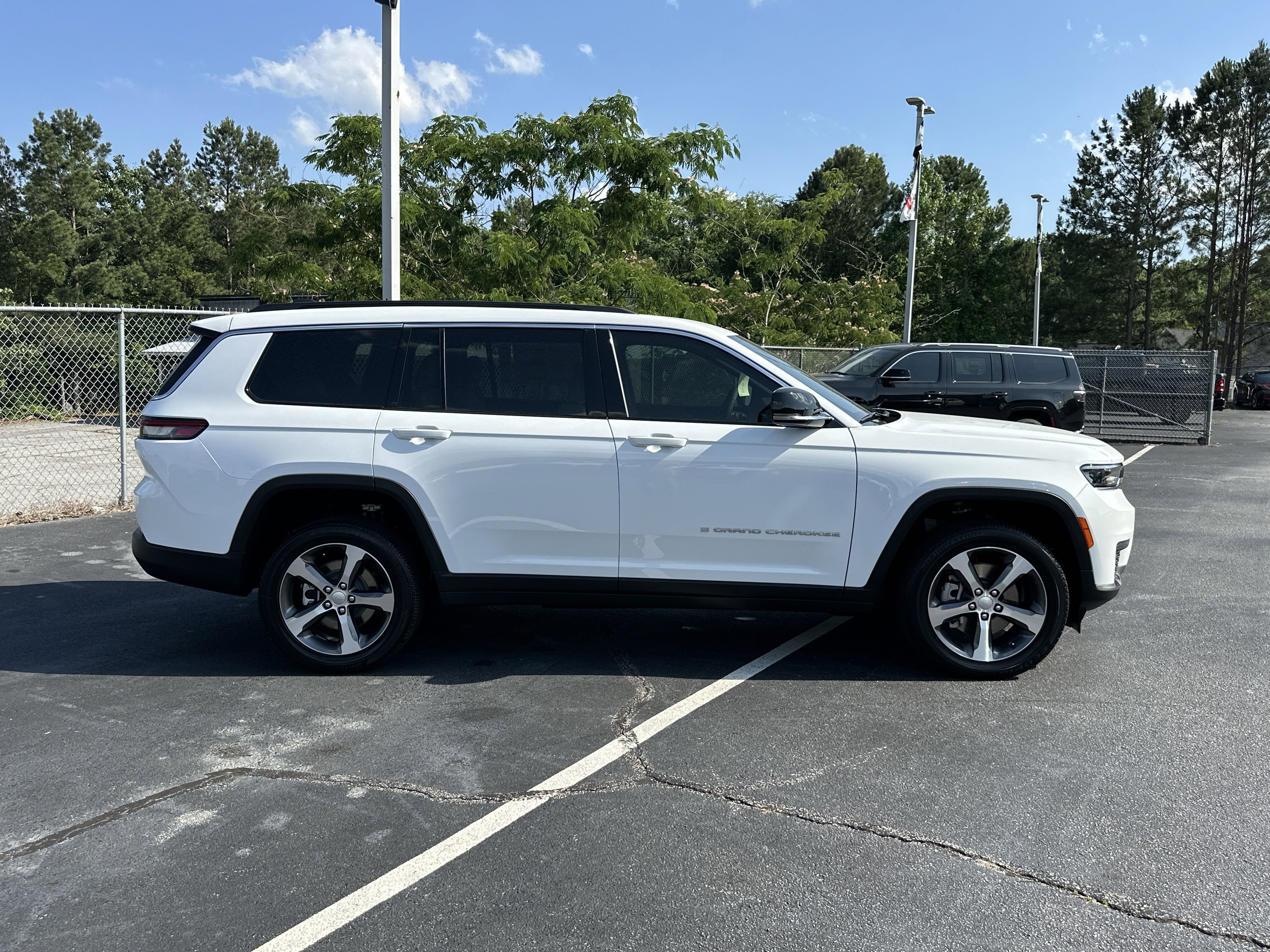 2025 Jeep Grand Cherokee L Limited - Photo 9