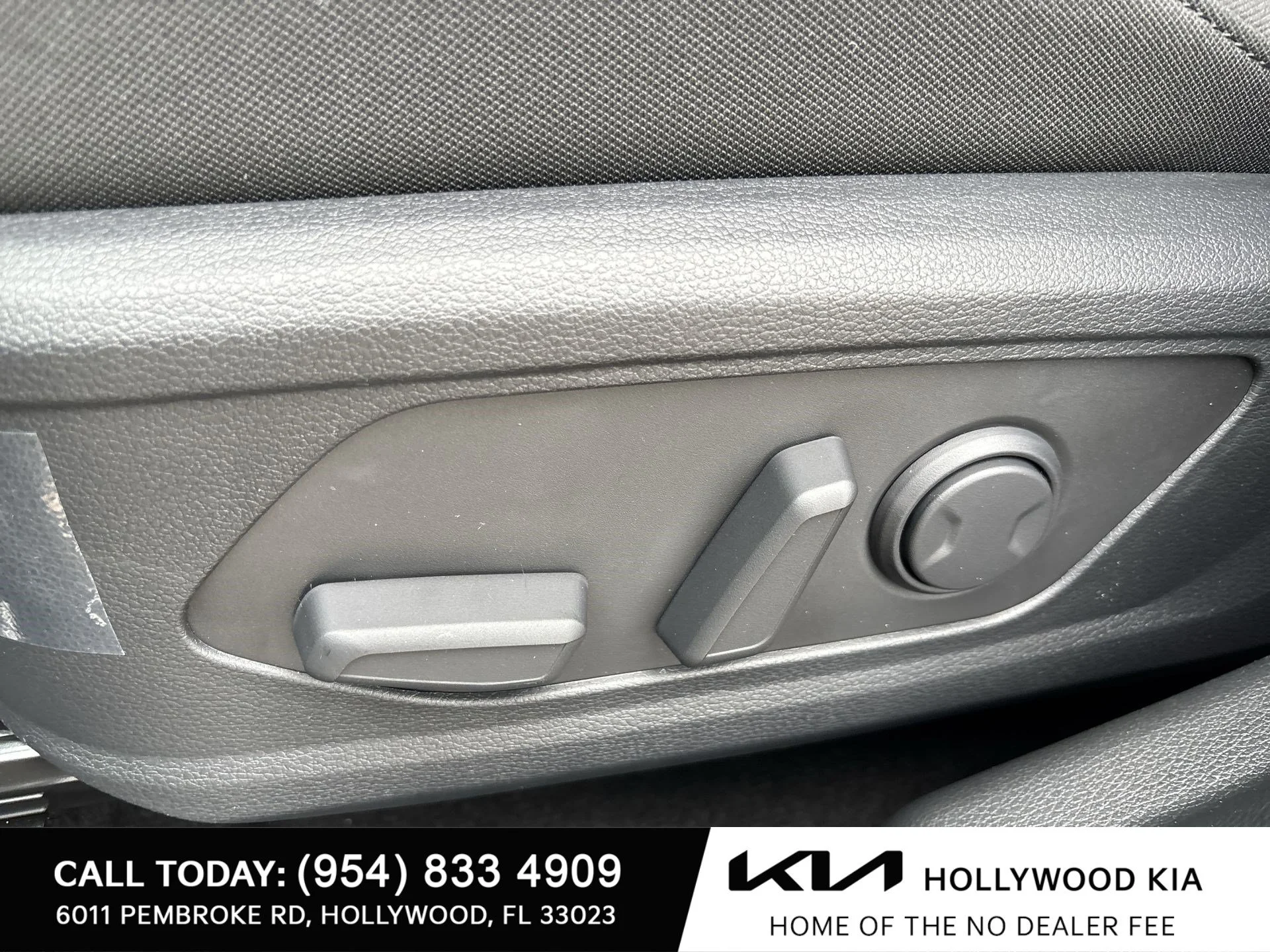 New 2027 Gravity Gray Kia S image 16