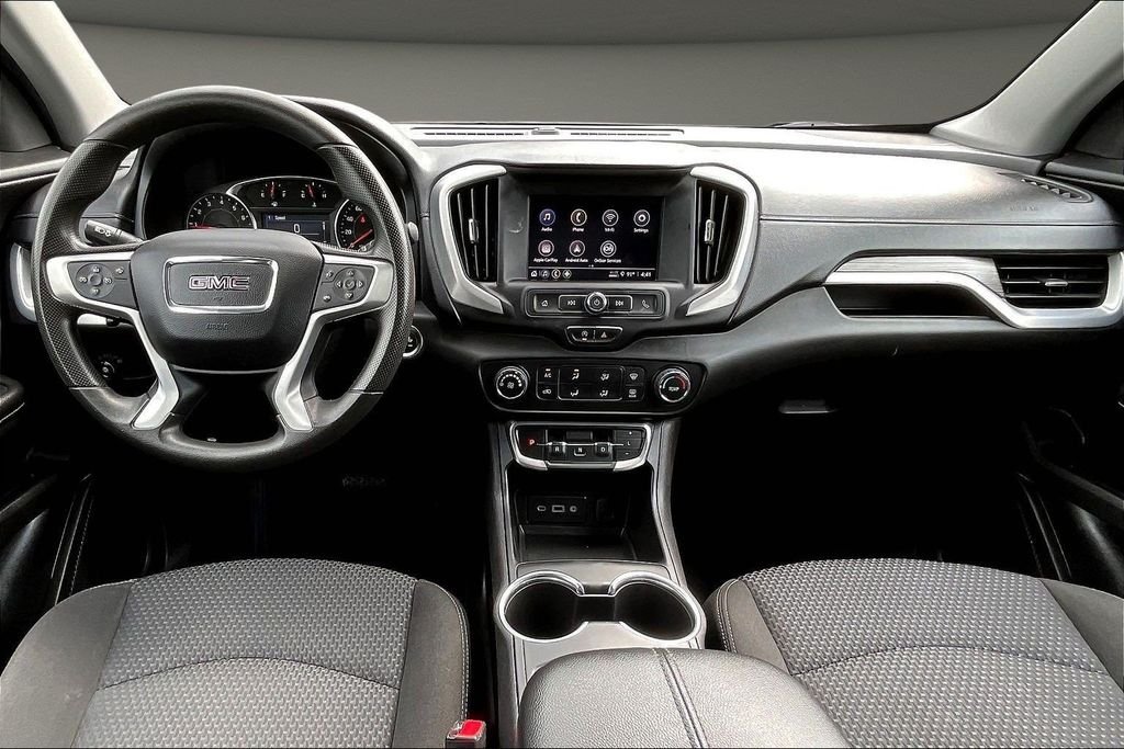Used 2024 Silver GMC SLE image 10