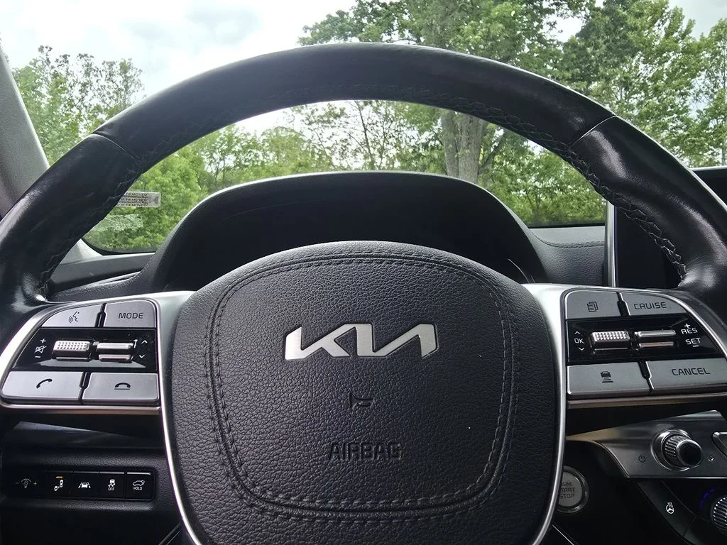 Used 2022 Black Kia SX image 31