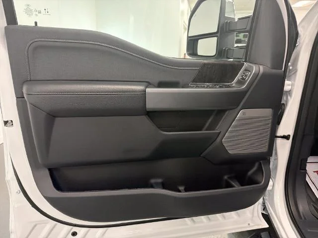 New 2026 Oxford White Ford F-350® Lariat® image 26
