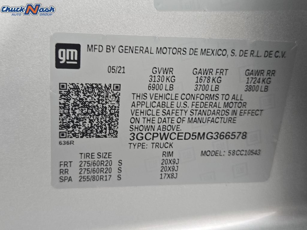 Used 2021 SILVER ICE METALLIC Chevrolet LT image 38