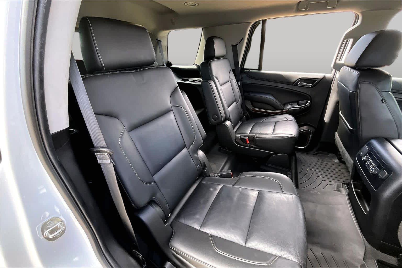 Used 2019 Summit White Chevrolet LT image 19