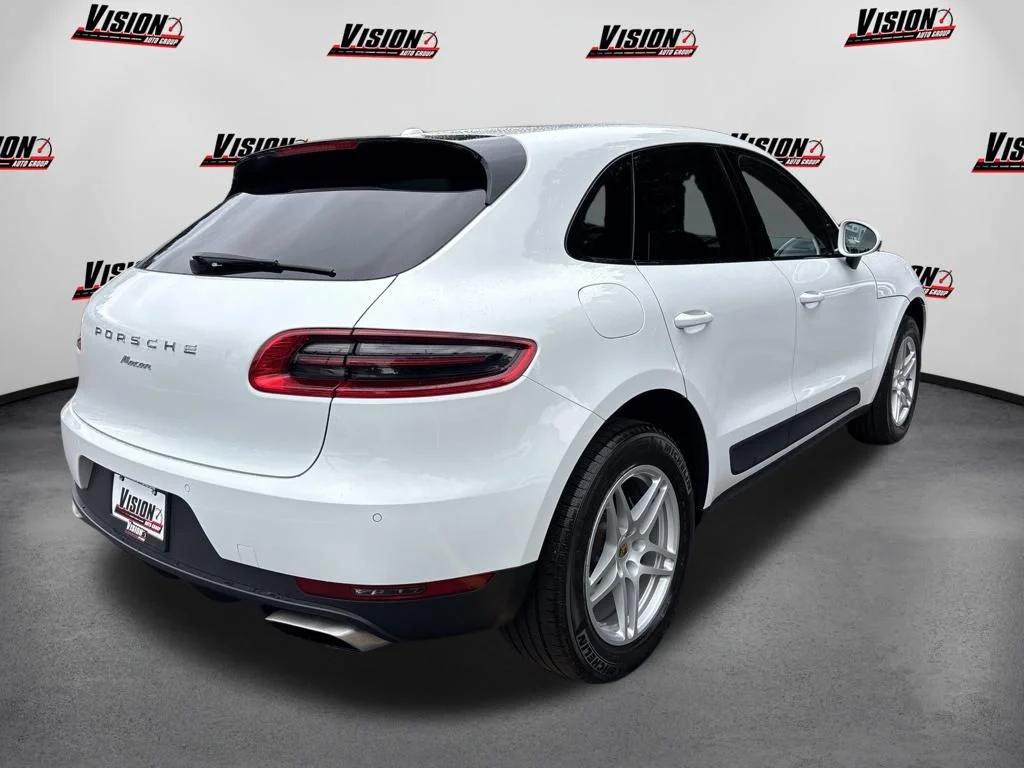 Used 2017 White Porsche Base image 5