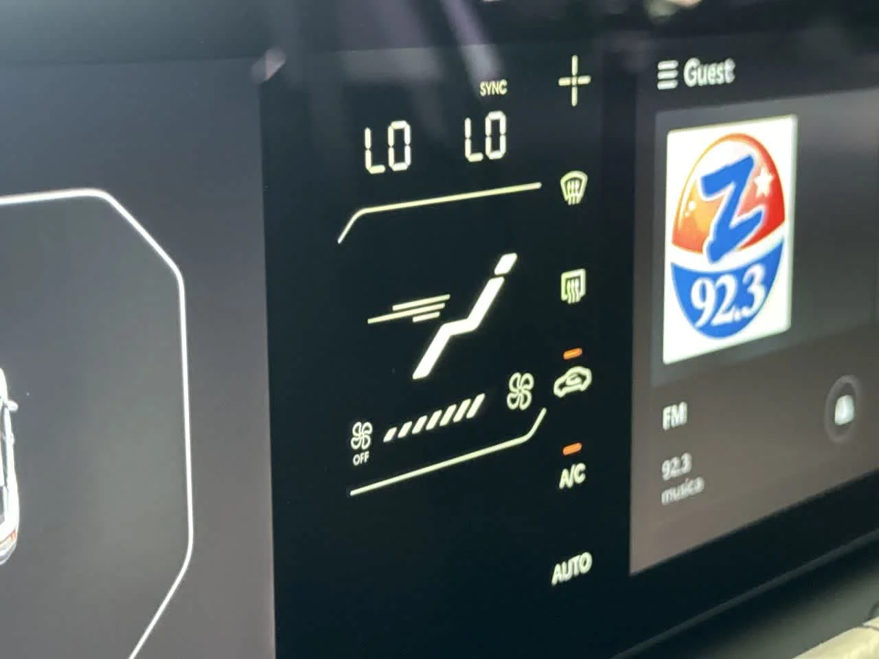 2025 Kia K4 EX - Photo 20