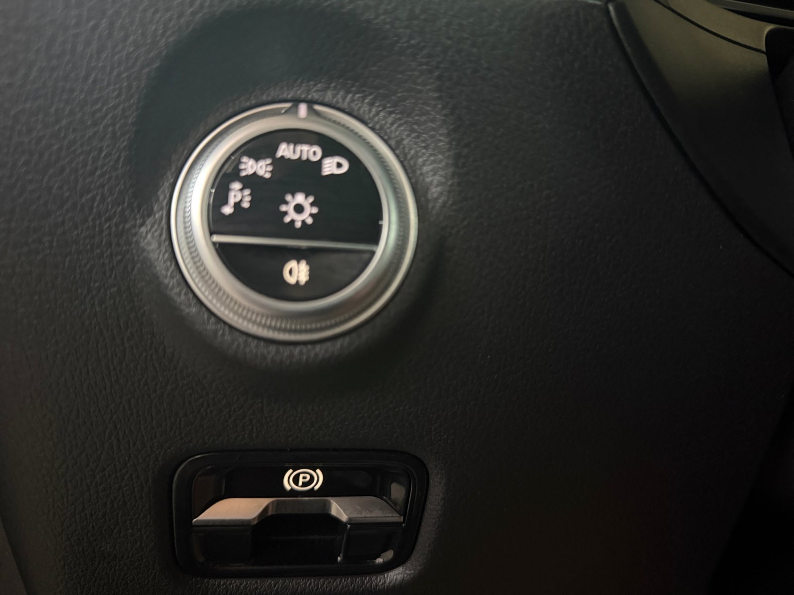 Used 2025 Black Mercedes-Benz C 300 image 24