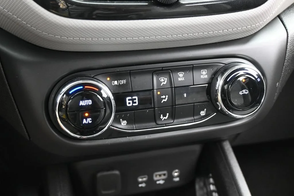 Used 2021 Satin Steel Metallic Chevrolet LT image 19
