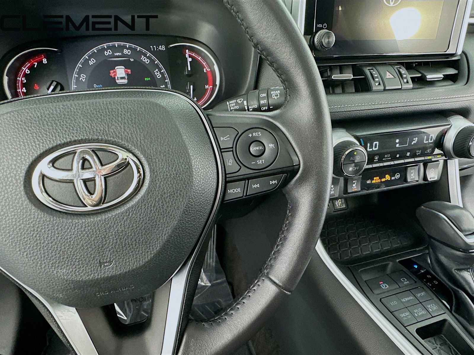 2023 Toyota RAV4 XLE Premium - Photo 17