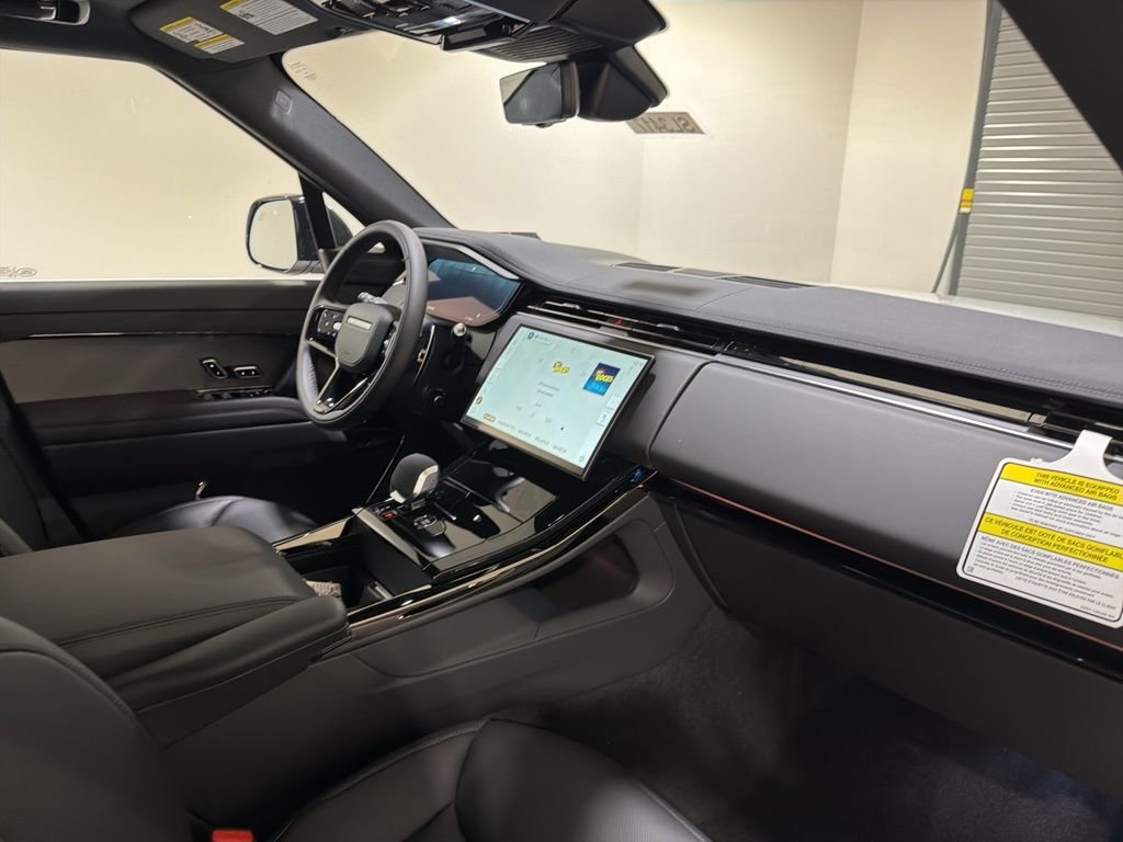 New 2026 Fuji White Land Rover Dynamic SE image 24