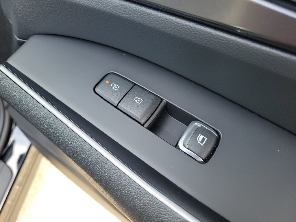 New 2026 Ebony Black Kia S image 11