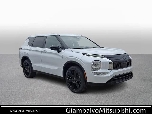 2026 Mitsubishi Outlander LE