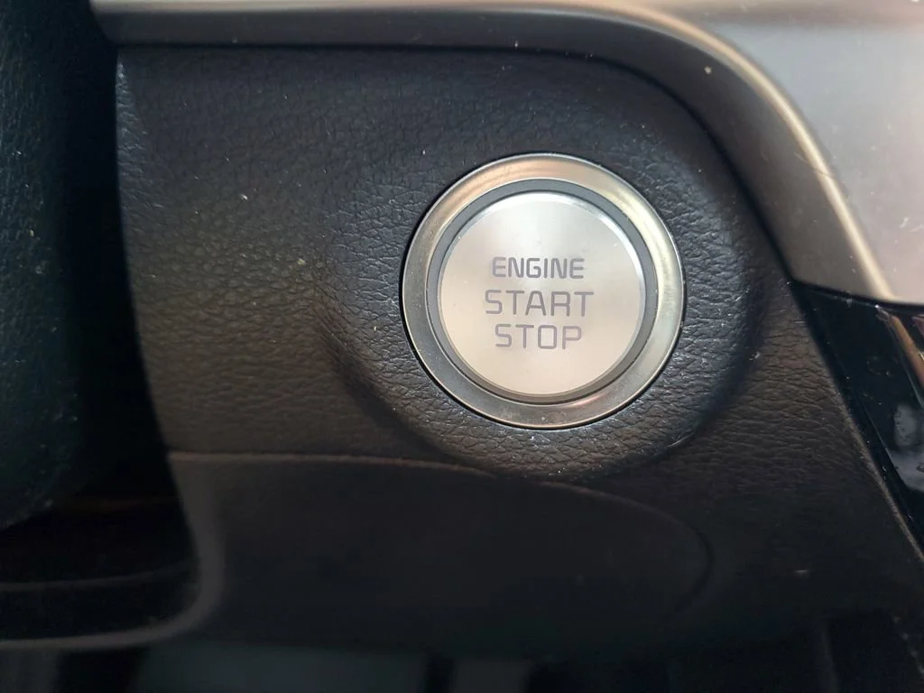 Used 2023 Green Kia EX X-Line image 29