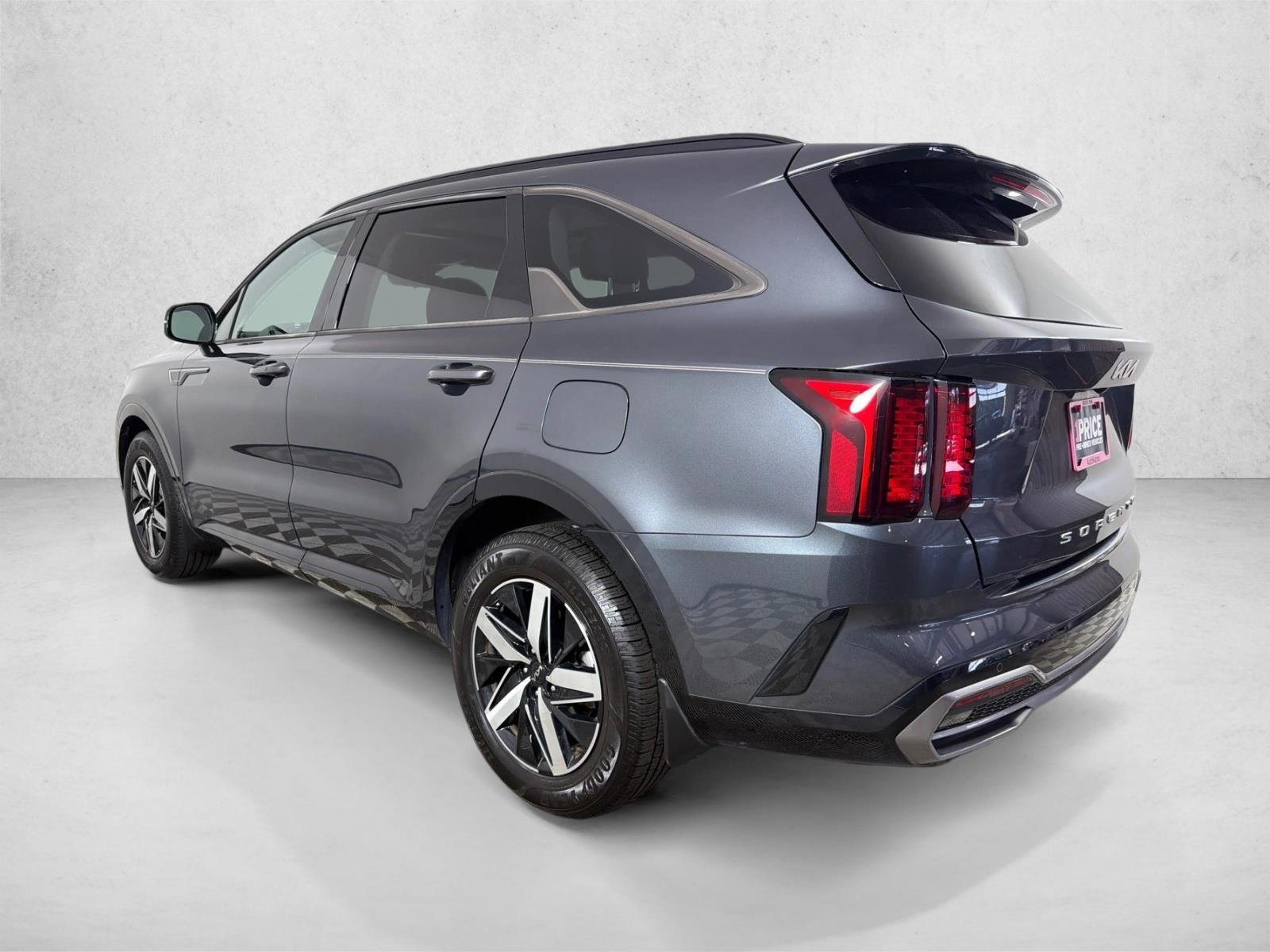 Used 2022 Gravity Grey Kia S image 7