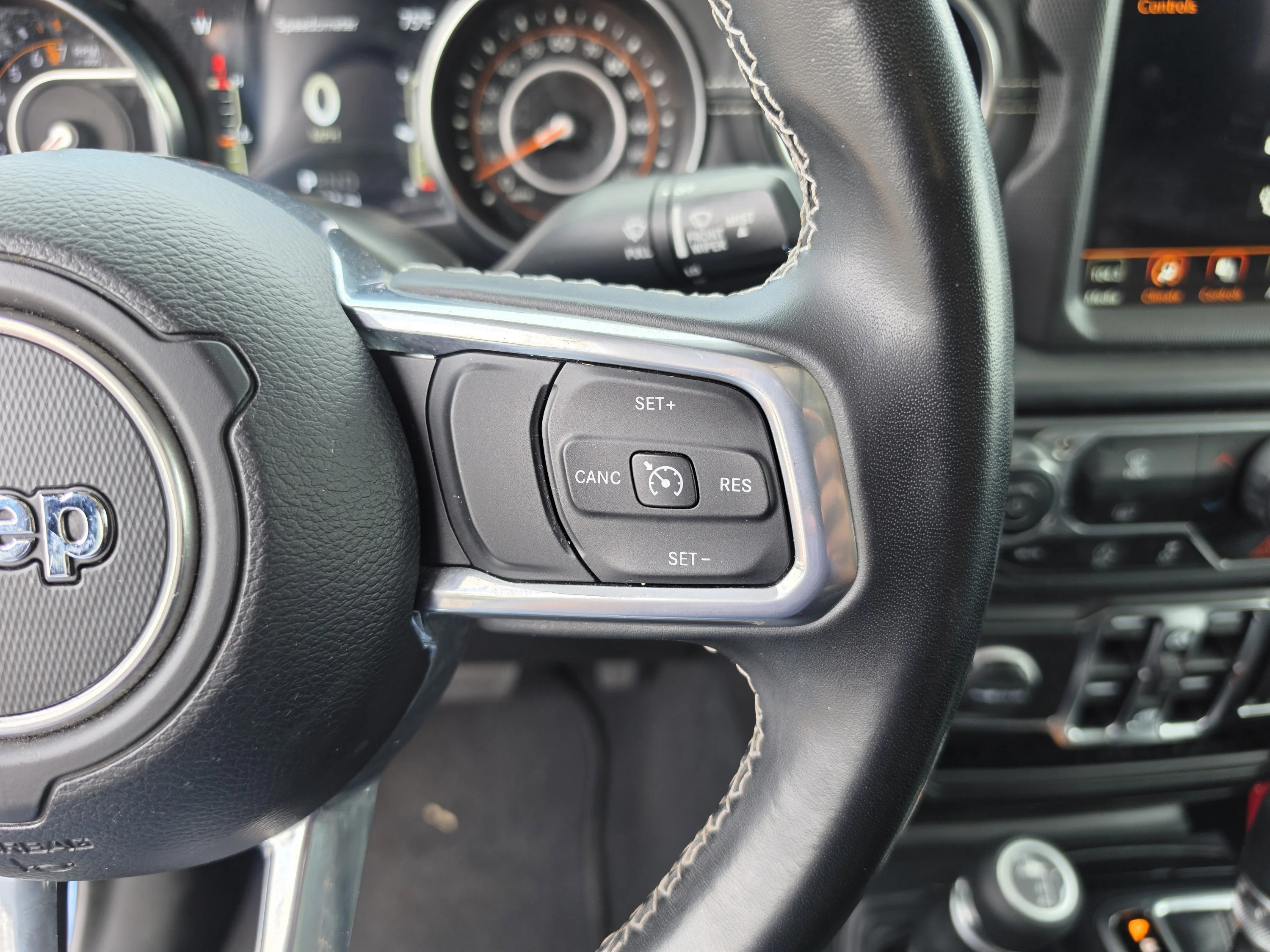 Used 2021 Hydro Blue Pearlcoat Jeep Overland image 33