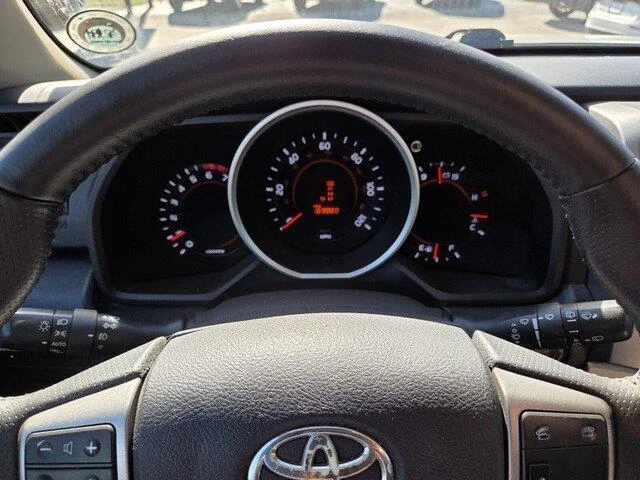 Used 2010 Blizzard Pearl Toyota Limited image 15
