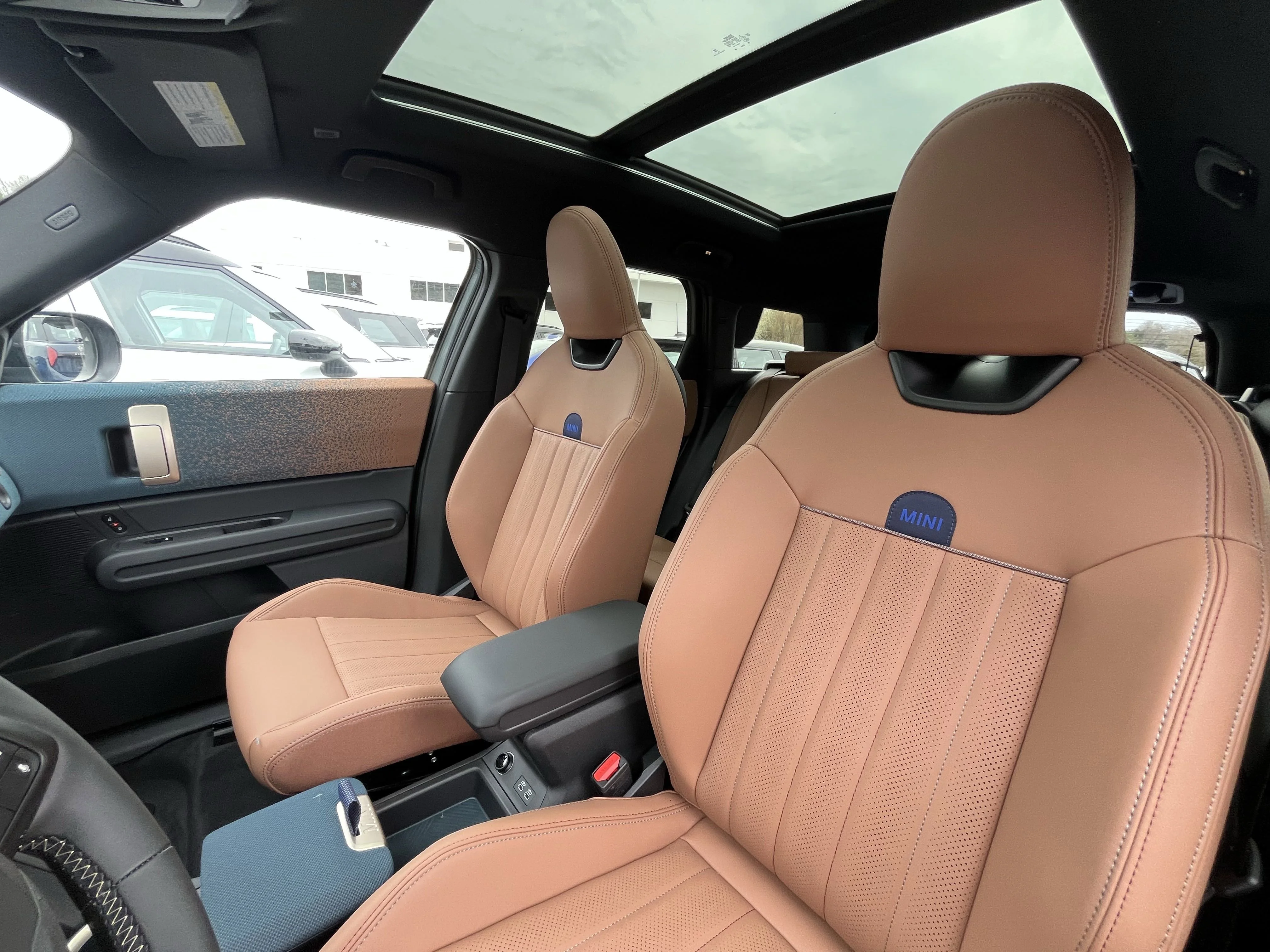 2025 MINI Countryman S - Photo 17