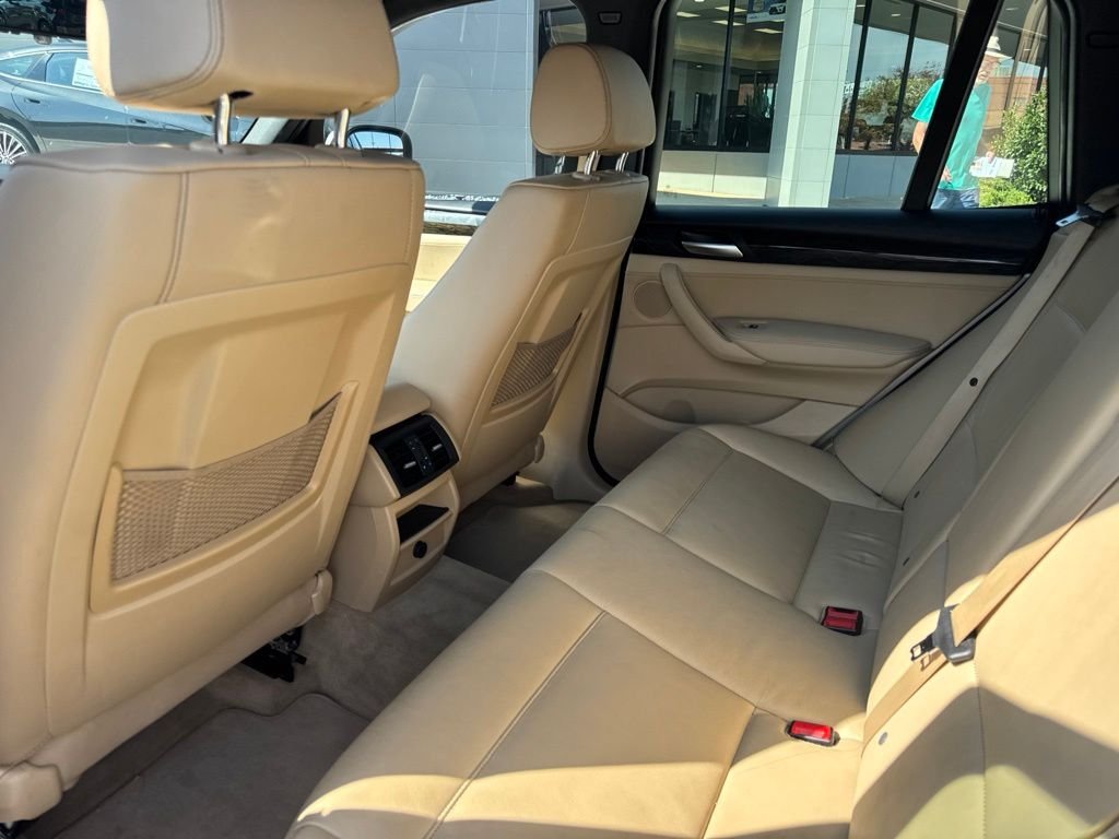 Used 2013 Silver BMW xDrive28i image 7