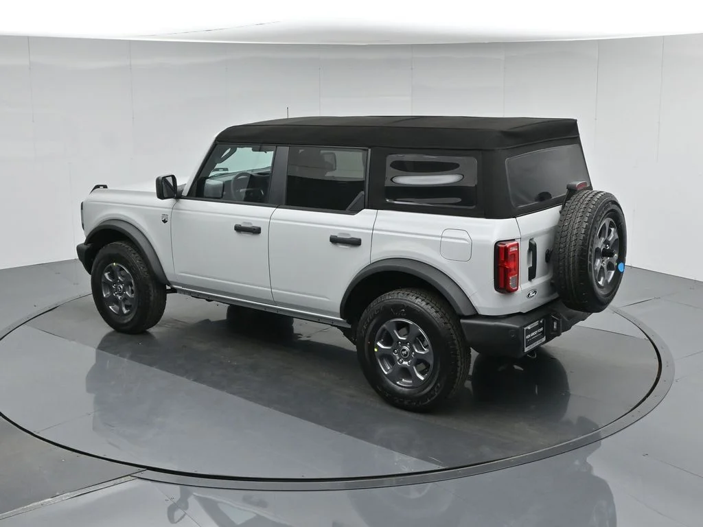 New 2026 Avalanche Gray Ford Big Bend image 40