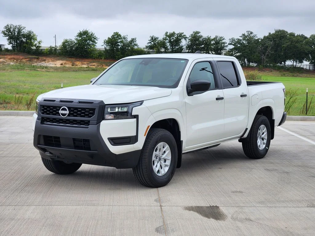 New 2026 Glacier White Nissan Crew Cab S image 2