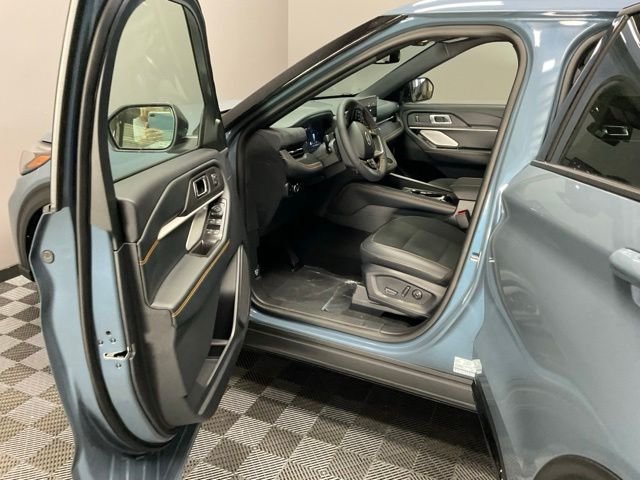 New 2026 Vapor Blue Metallic Ford Tremor® image 14