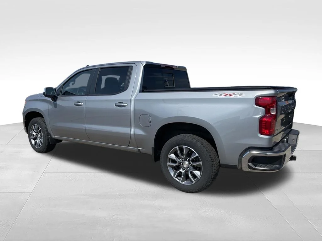 Used 2024 Sterling Gray Metallic Chevrolet LT image 6
