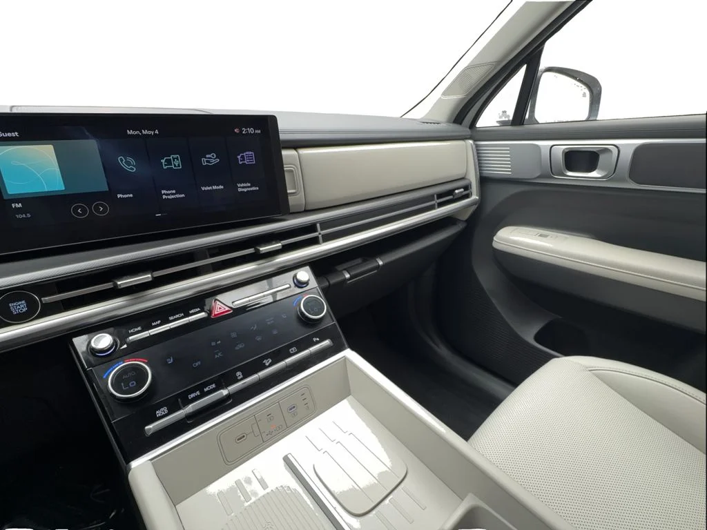 Used 2026 White Hyundai SEL image 43