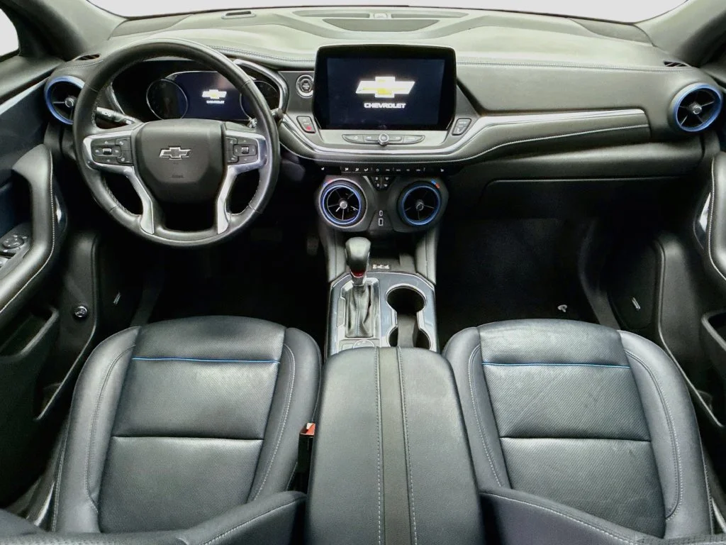 Used 2023 Gray Chevrolet RS image 13