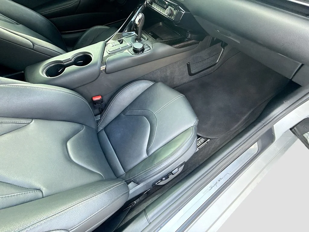 Used 2022 Gray Toyota 3.0 image 32