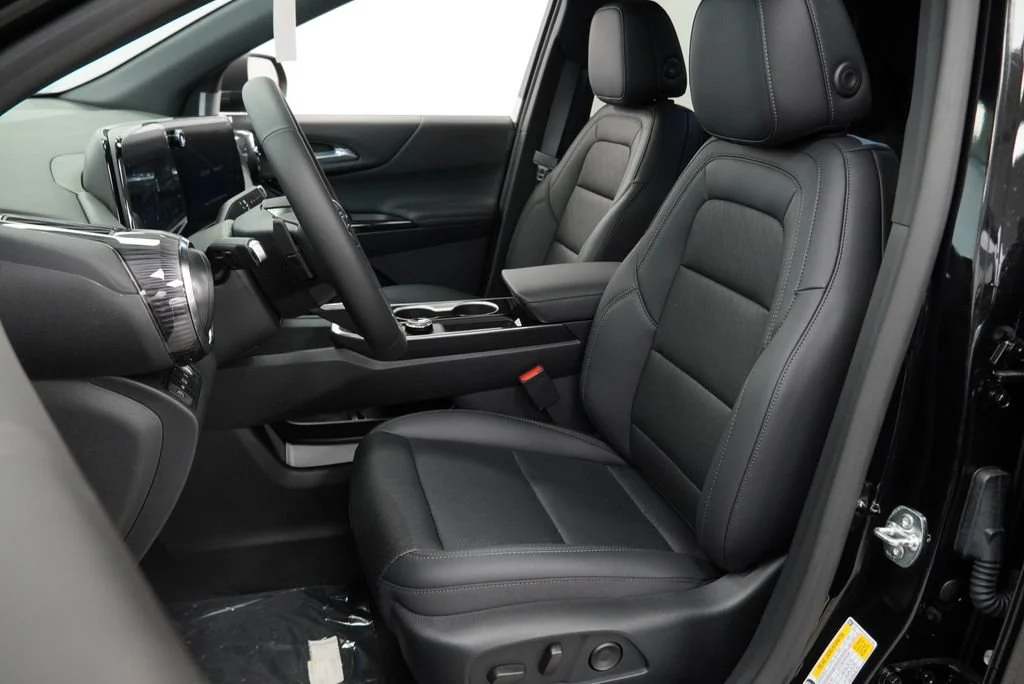 New 2027 Mosaic Black Metallic Chevrolet LT image 6