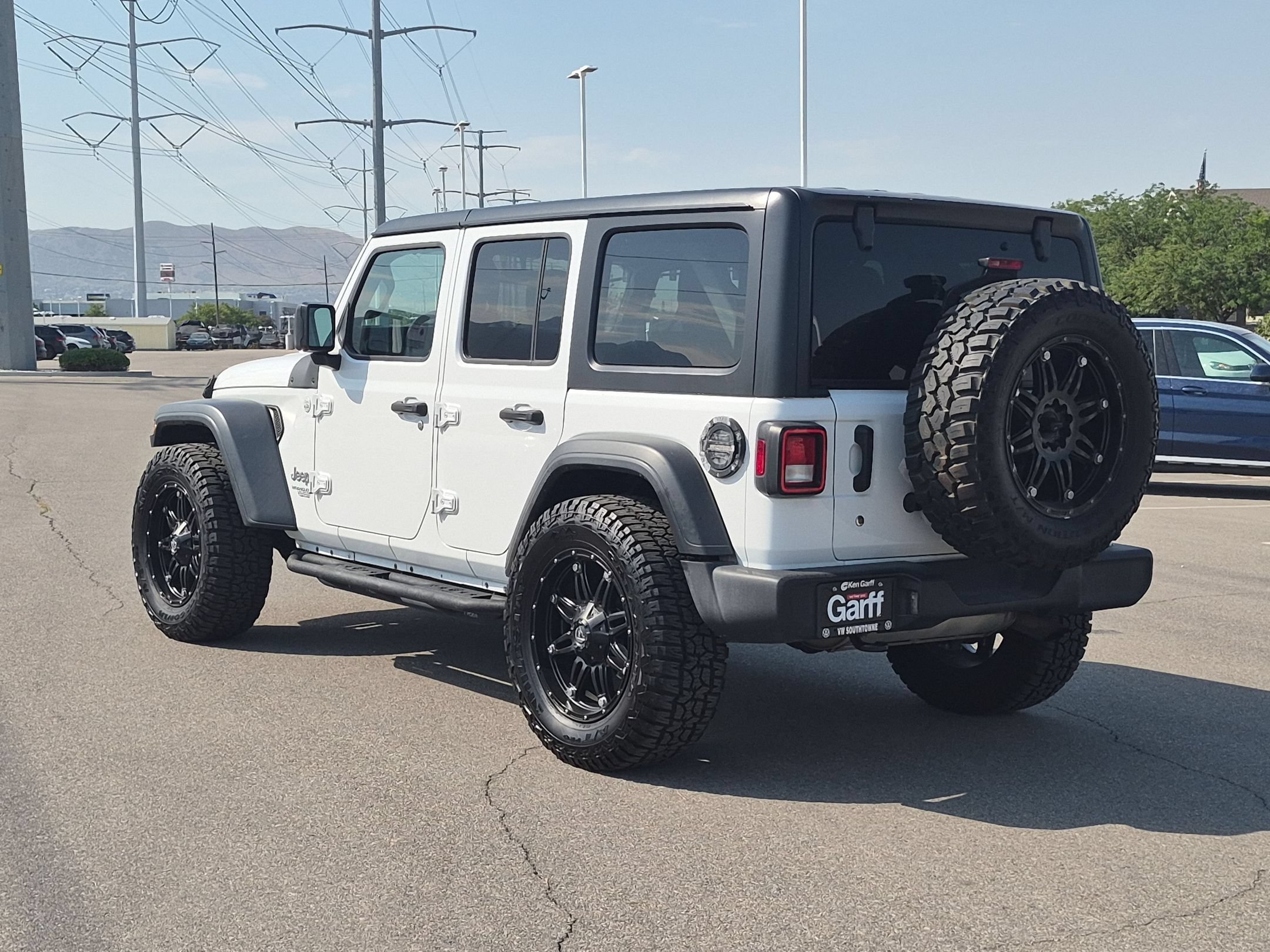Used 2020 Bright White Clearcoat Jeep Sport S image 5